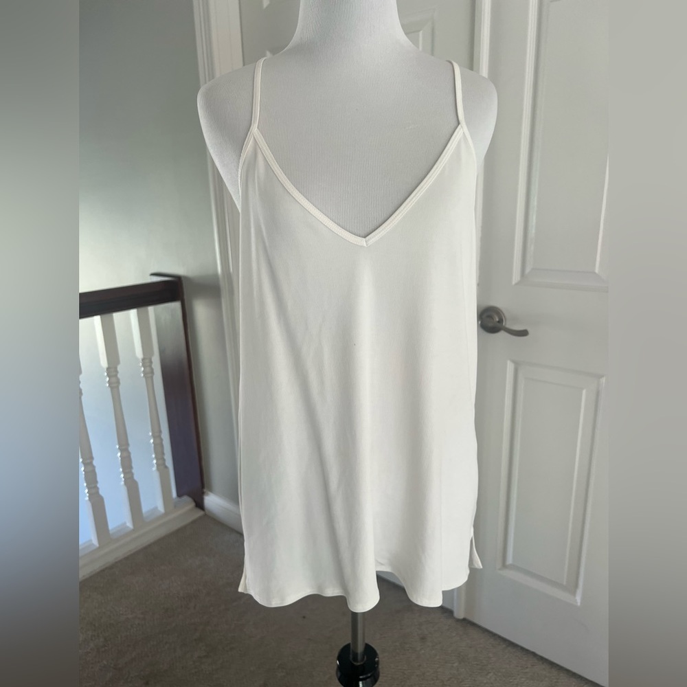 Abercrombie & Fitch White Camisole - Size: Medium - NWT